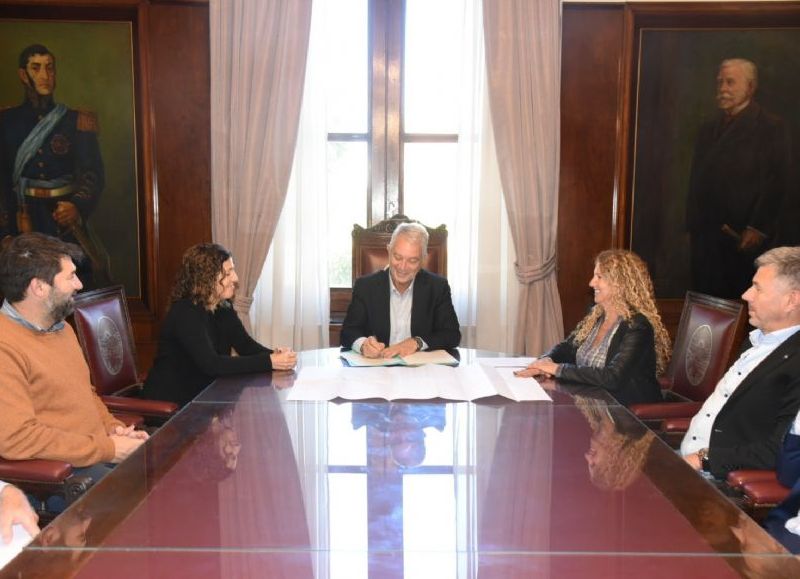 Alak escrituró el Parque Industrial La Plata II