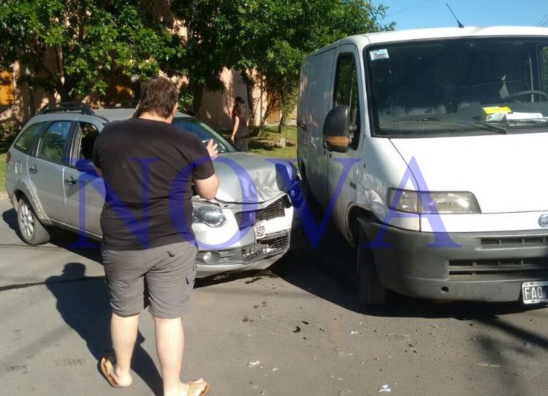 Chocaron dos autos en 34 y 135