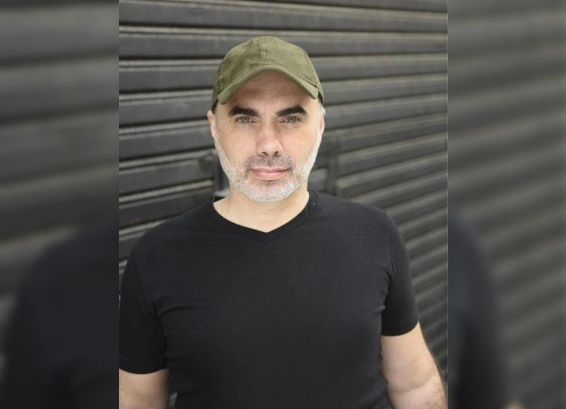 VIDEO | El cantautor Zambayonny trae su música a la ciudad