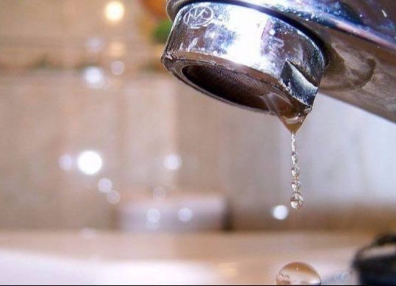 VIDEO | Vecinos de Tolosa sin una gota de agua en sus domicilios piden soluciones a ABSA