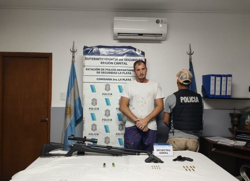 VIDEO | Los Hornos: cayó acusado de un salvaje y extraño ataque a un joven