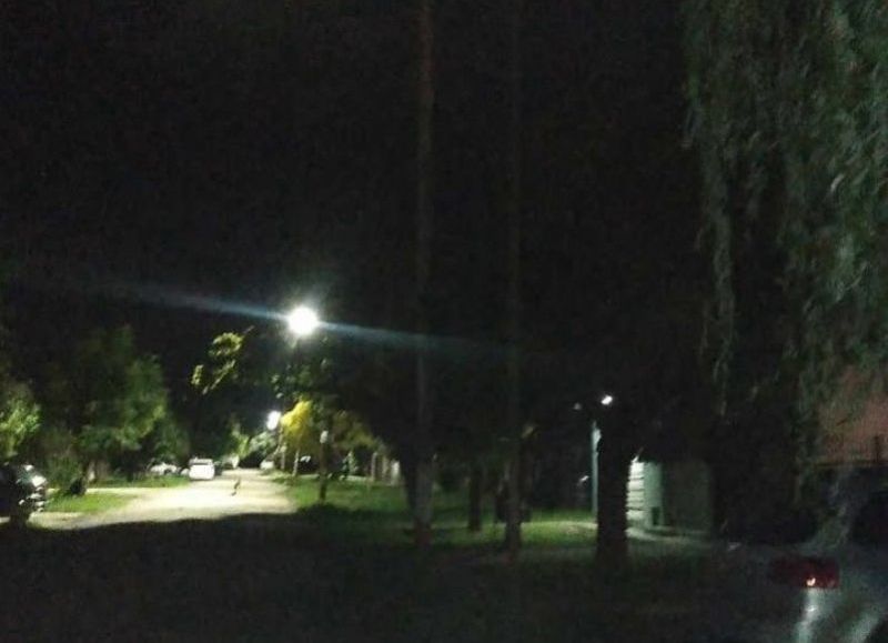 Nuevo reclamo de vecinos a oscuras de Altos de San Lorenzo