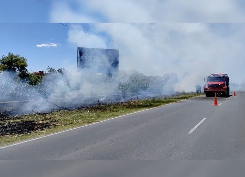 Berisso: quedó con la mitad del cuerpo quemado cuando instalaba un cartel publicitario
