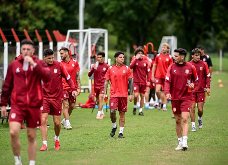 Estudiantes vuelve al Apertura con bajas y posibles rotaciones