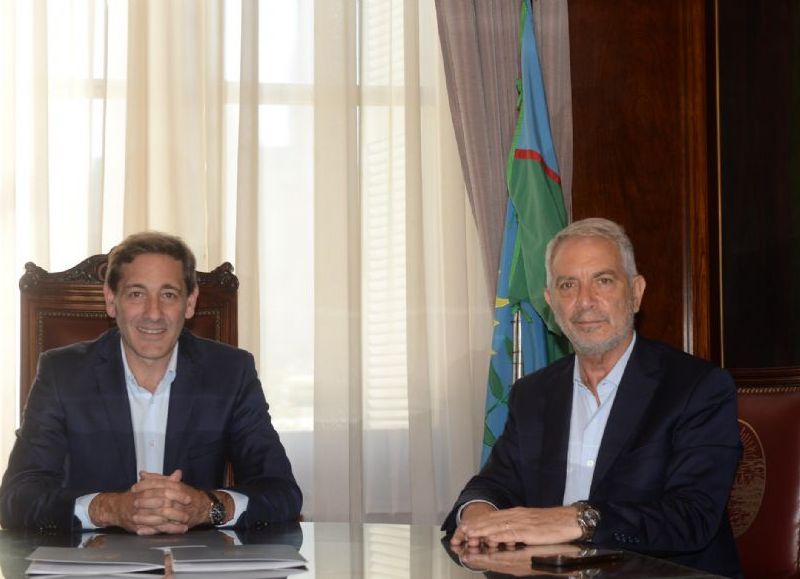 Julio Alak asumió como intendente de la ciudad