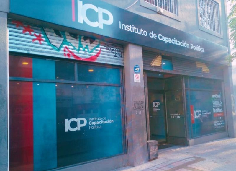 Instituto de Capacitación Política lanzó un seminario gratuito sobre inteligencia artificial con clases en mayo