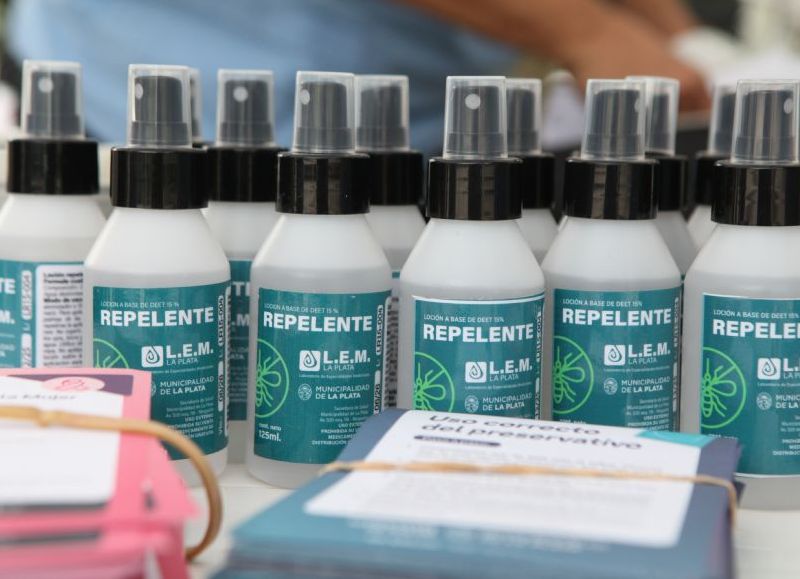 La Ciudad intensificó la prevención del dengue con jornadas informativas y entrega de repelentes