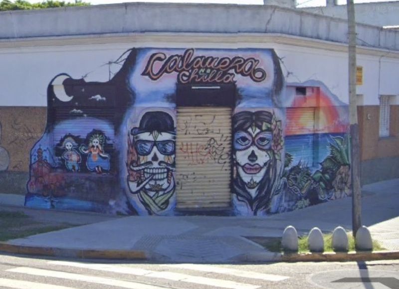 Robaron un kiosco en Villa Elvira, a tres cuadras de la comisaría