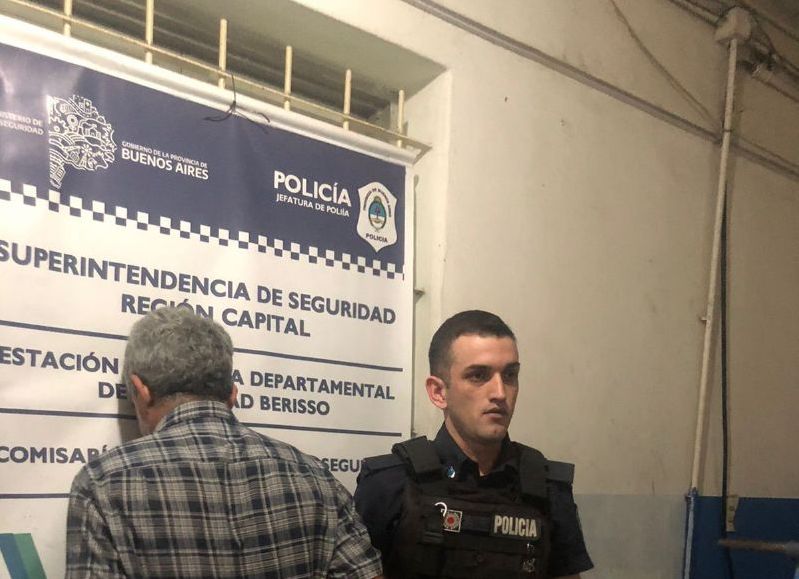 Un hombre de 52 años fue detenido por pegarle a su madre