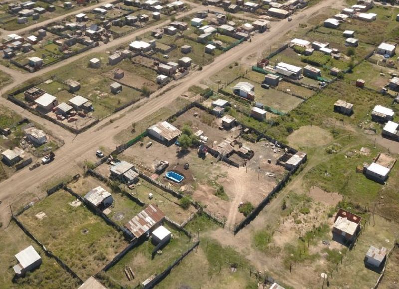 VIDEO | Recuperaron una pileta rígida que robaron en Los Hornos y hallaron con el uso de drones