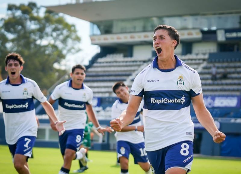 Nicolás Barros Schelotto será convocado al plantel principal de Gimnasia